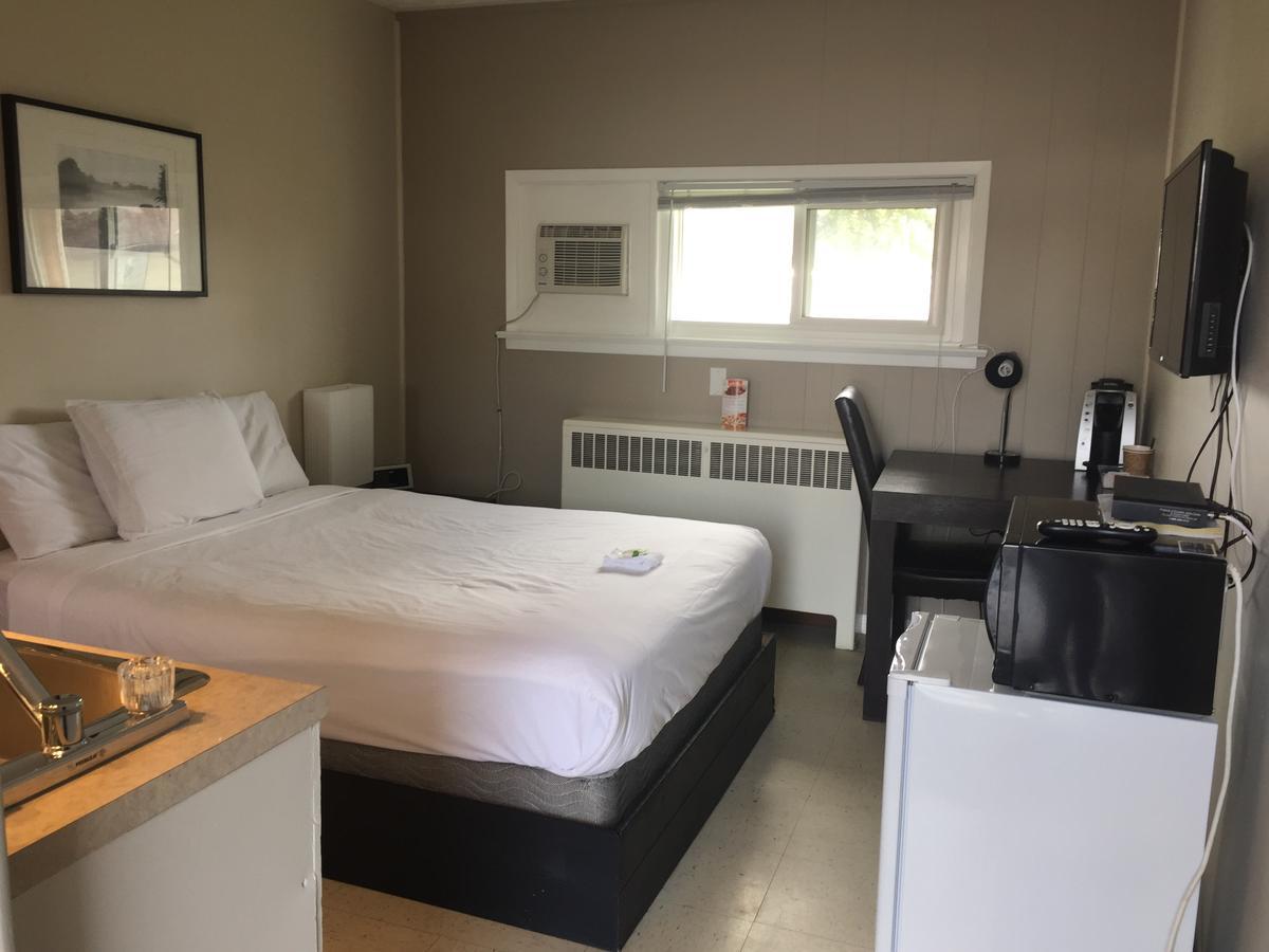 Wheel Inn Motel New Liskeard Kültér fotó