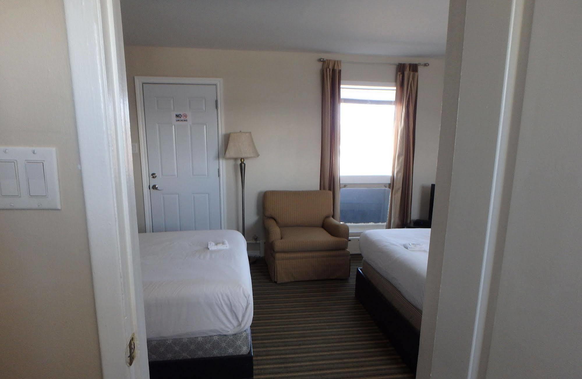 Wheel Inn Motel New Liskeard Kültér fotó